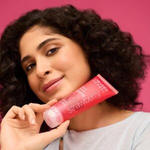 Jovees Strawberry Face Wash | Hydrating, Brightening & Anti-Pigmentation Cleanser – 120ml